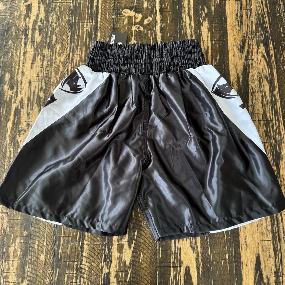 NWT ⭐️ PROLAST - Black & White Boxing Shorts - MEDIUM - Picture 9 of 13